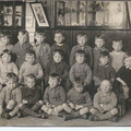 Jos b.1922 (1st on bottom row)